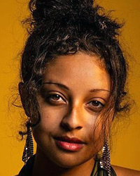Headshots: Jolie Jones